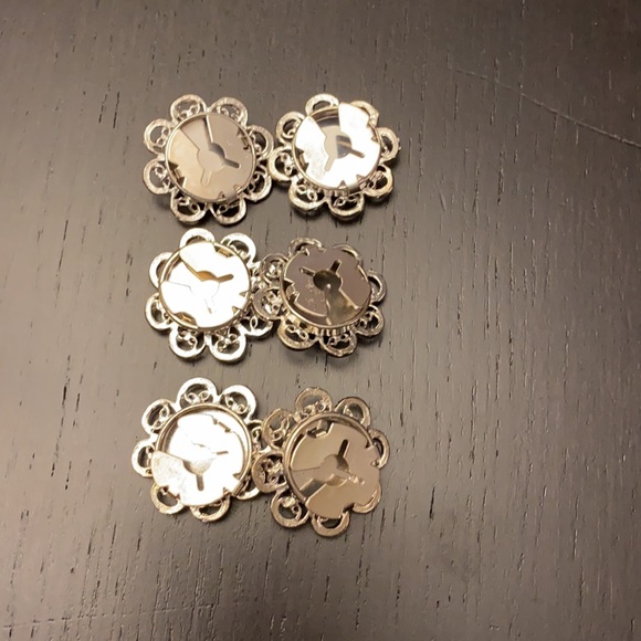 🍁3 for $15🍁Button covers - Picture 2 of 2